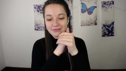 Snapshot of evaeldis chatting on 04-20-26, 11:02 Eva online show from 04-20-26, 11:02