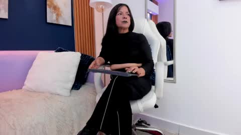 EVA GODDESS  online show from 04-10-26, 05:17