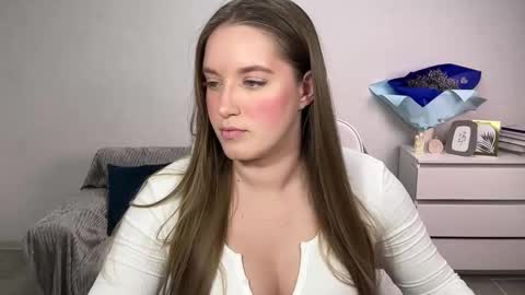 Eva online show from 11-08-25, 07:56