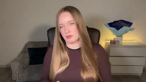 Snapshot of evajuly chatting on 05-08-26, 06:46 Eva online show from 05-08-26, 06:46