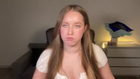 Snapshot of evajuly chatting on 06-26-26, 08:57 Eva online show from 06-26-26, 08:57
