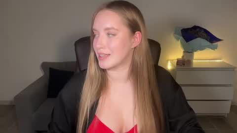Snapshot of evajuly chatting on 07-05-26, 09:44 Eva online show from 07-05-26, 09:44
