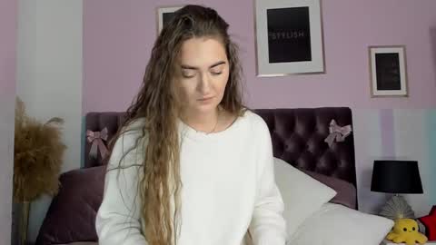 Snapshot of evalaniss chatting on 12-27-24, 07:18 Eva online show from 12-27-24, 07:18