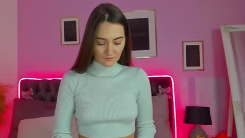 Snapshot of evalaniss chatting on 01-10-25, 07:04 Eva online show from 01-10-25, 07:04