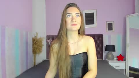 Snapshot of evalaniss chatting on 01-13-25, 03:34 Eva online show from 01-13-25, 03:34