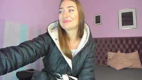 Snapshot of evalaniss chatting on 01-21-25, 03:37 Eva online show from 01-21-25, 03:37