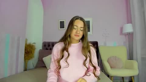 Snapshot of evalaniss chatting on 10-14-25, 02:56 Eva online show from 10-14-25, 02:56