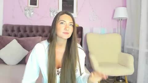 Snapshot of evalaniss chatting on 02-23-26, 07:06 Eva online show from 02-23-26, 07:06