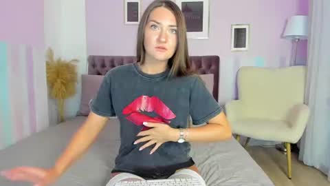 Eva online show from 06-15-26, 03:42