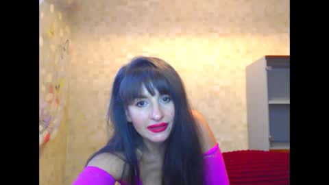 Snapshot of evalive1133 chatting on 12-19-24, 01:40 EvaLive online show from 12-19-24, 01:40