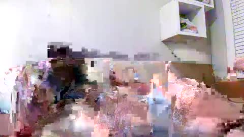 Snapshot of evaloveme72 chatting on 10-04-25, 05:16 Eva online show from 10-04-25, 05:16