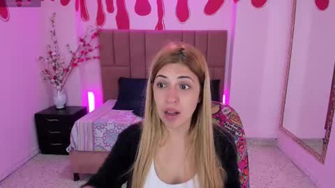 Eva online show from 03-11-25, 01:23