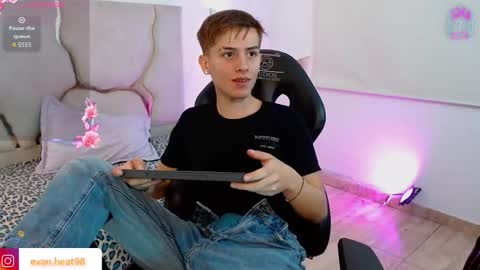 evan_tay online show from 03-08-26, 03:10