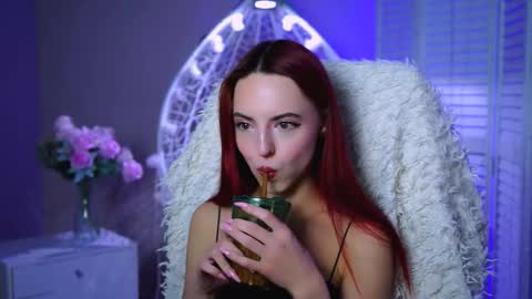 Eva  online show from 10-11-25, 12:15