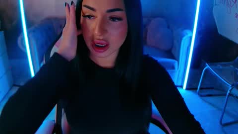 Eva online show from 10-18-25, 05:14