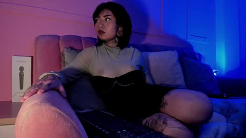 Eva online show from 01-24-25, 03:55