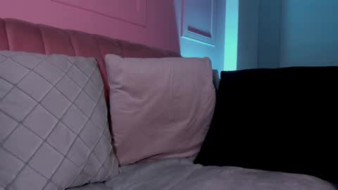 Eva online show from 02-28-25, 02:53