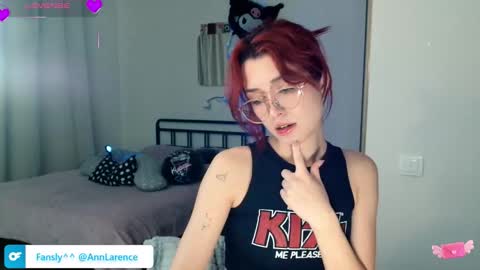 Snapshot of evangeline_lawrence chatting on 11-11-25, 04:29 Annice online show from 11-11-25, 04:29