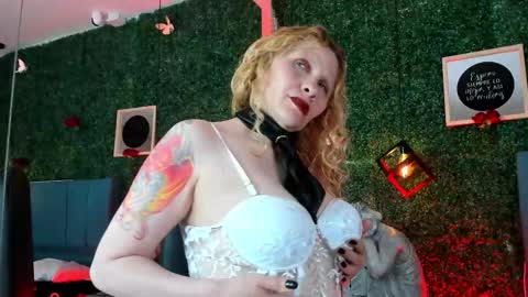  Evangelyne  online show from 02-17-26, 08:04