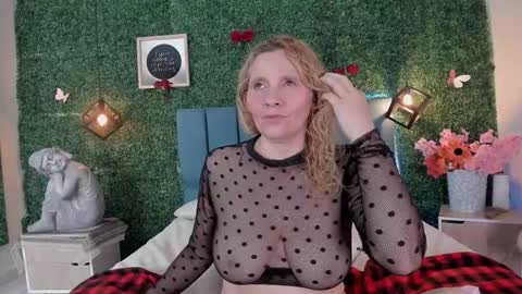  Evangelyne  online show from 03-04-26, 07:53