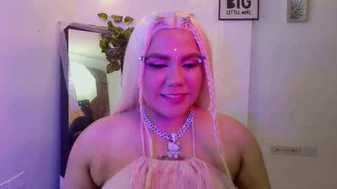 Snapshot of evania_lorns chatting on 05-20-26, 12:06 eva online show from 05-20-26, 12:06