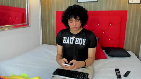 Evann  online show from 04-16-26, 04:02