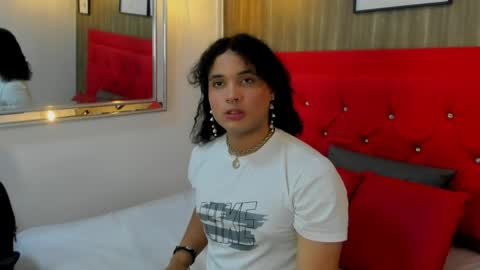 Evann  online show from 04-17-26, 03:53