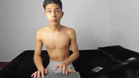 Snapshot of evans_collins24 chatting on 12-21-24, 11:34 Evans collins24 online show from 12-21-24, 11:34