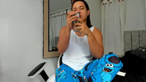 Snapshot of evans_king chatting on 11-12-25, 12:05 Evan online show from 11-12-25, 12:05