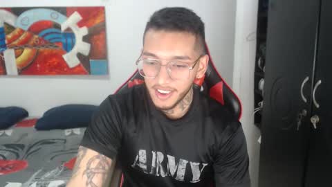   online show from 01-12-26, 01:49