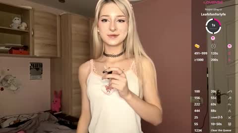 Eva online show from 11-05-25, 07:52