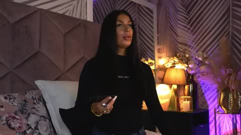 EvaRhea online show from 04-20-26, 02:47