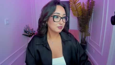 Snapshot of evasarazardje chatting on 11-21-25, 08:18 evasarazardje online show from 11-21-25, 08:18