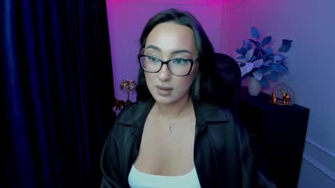 Snapshot of evasarazardje chatting on 11-26-25, 07:15 evasarazardje online show from 11-26-25, 07:15