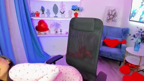 evasarazardje online show from 02-13-26, 07:43