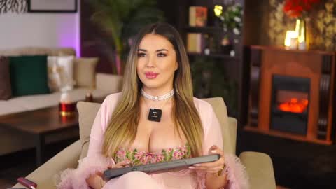 Eva online show from 01-12-25, 08:25