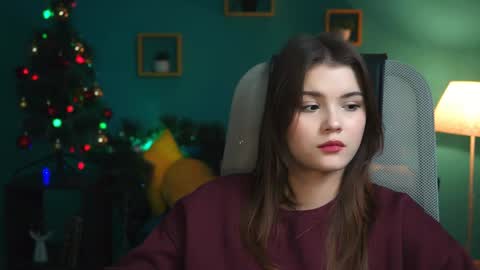 Snapshot of evathopson chatting on 12-07-24, 02:24 Eva  next stream -  - 1600 UTC2000  online show from 12-07-24, 02:24