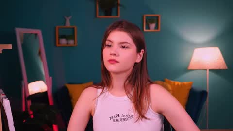 Snapshot of evathopson chatting on 02-09-25, 03:45 Eva  next stream -  - 1600 UTC2000  online show from 02-09-25, 03:45