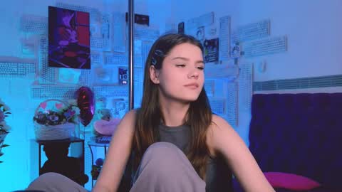 Snapshot of evathopson chatting on 02-28-25, 05:26 Eva  next stream -  - 1600 UTC2000  online show from 02-28-25, 05:26