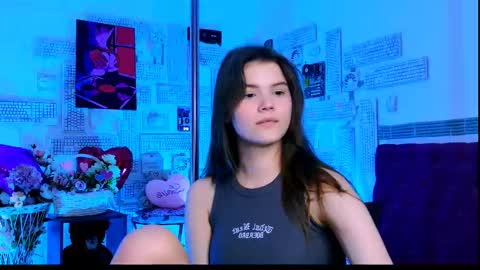 Snapshot of evathopson chatting on 03-06-25, 07:14 Eva  next stream -  - 1600 UTC2000  online show from 03-06-25, 07:14