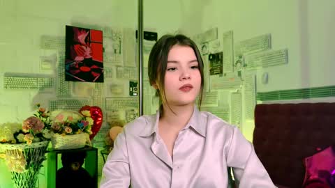 Snapshot of evathopson chatting on 03-08-25, 02:30 Eva  next stream -  - 1600 UTC2000  online show from 03-08-25, 02:30