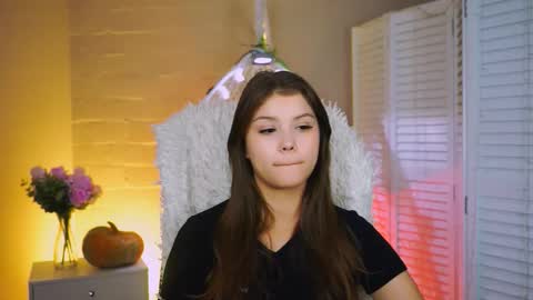 Eva  next stream -  - 1600 UTC2000  online show from 11-04-25, 10:47