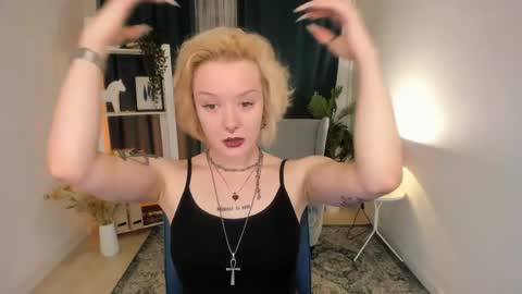 Snapshot of evathority chatting on 05-05-26, 10:51 online show from 05-05-26, 10:51