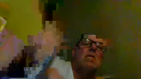 Snapshot of eve1luvsray chatting on 01-22-25, 11:10 eve1luvsray online show from 01-22-25, 11:10