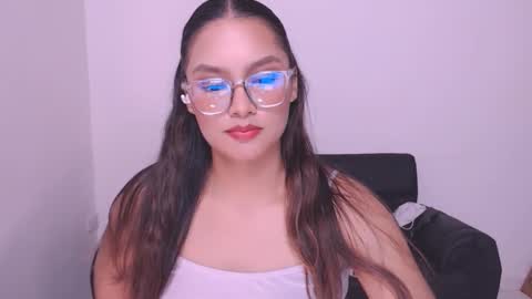 Snapshot of eve_rox18 chatting on 12-24-24, 08:11 Eve Rox18 online show from 12-24-24, 08:11