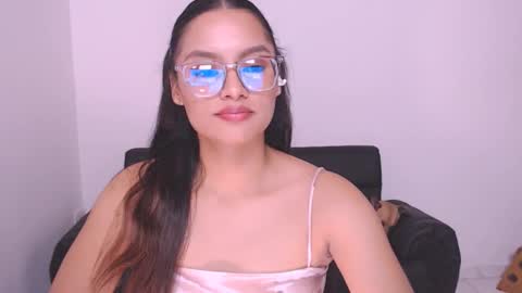 Snapshot of eve_rox18 chatting on 01-08-25, 09:00 Eve Rox18 online show from 01-08-25, 09:00