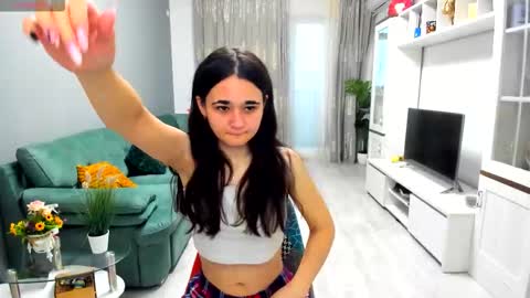 eveeevian online show from 11-08-25, 08:25