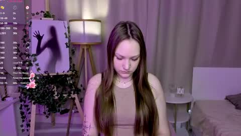 Snapshot of evegreenlee chatting on 06-14-26, 07:21 evegreenlee online show from 06-14-26, 07:21