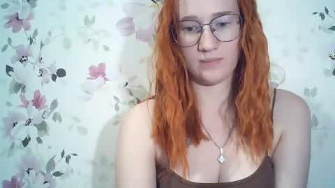 Evelina online show from 05-13-26, 01:19