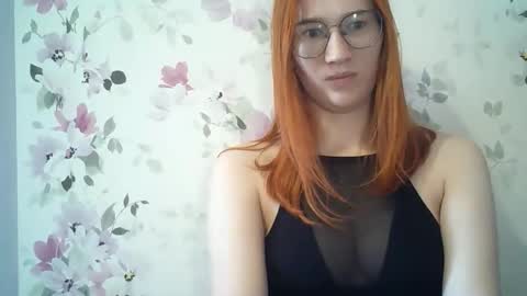 Evelina online show from 05-15-26, 01:51